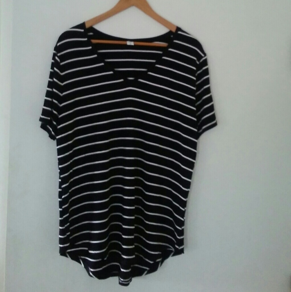 Brand new with tag Old Navy XL top